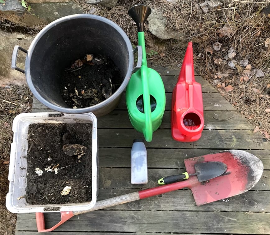 bokashi i blomsterbedet 6.jpg